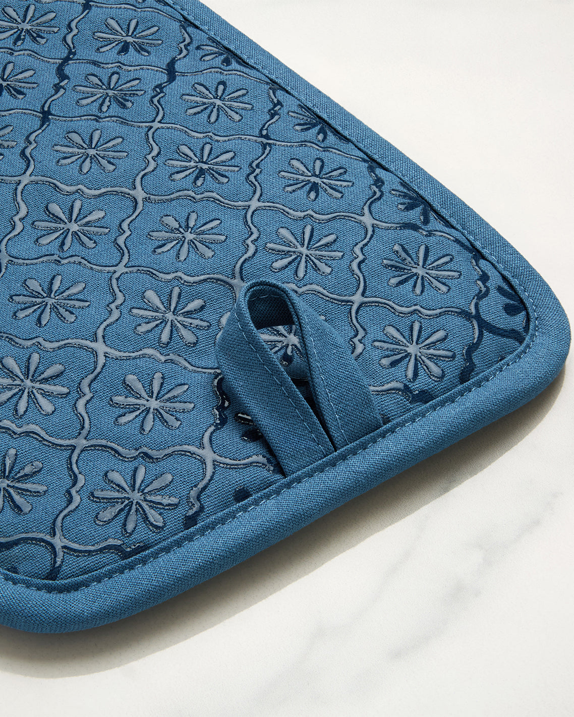 Geometric Floral Pot Holder Set in Blue | Draper James Trusted