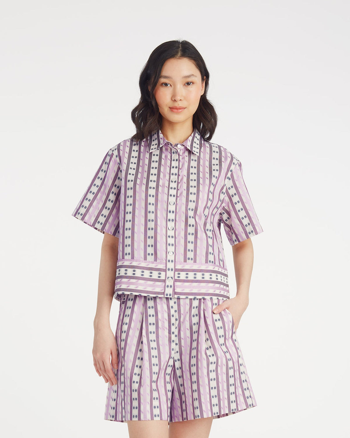 Short Sleeve Cropped Button Down | Tops by Draper James | Draper James Signature