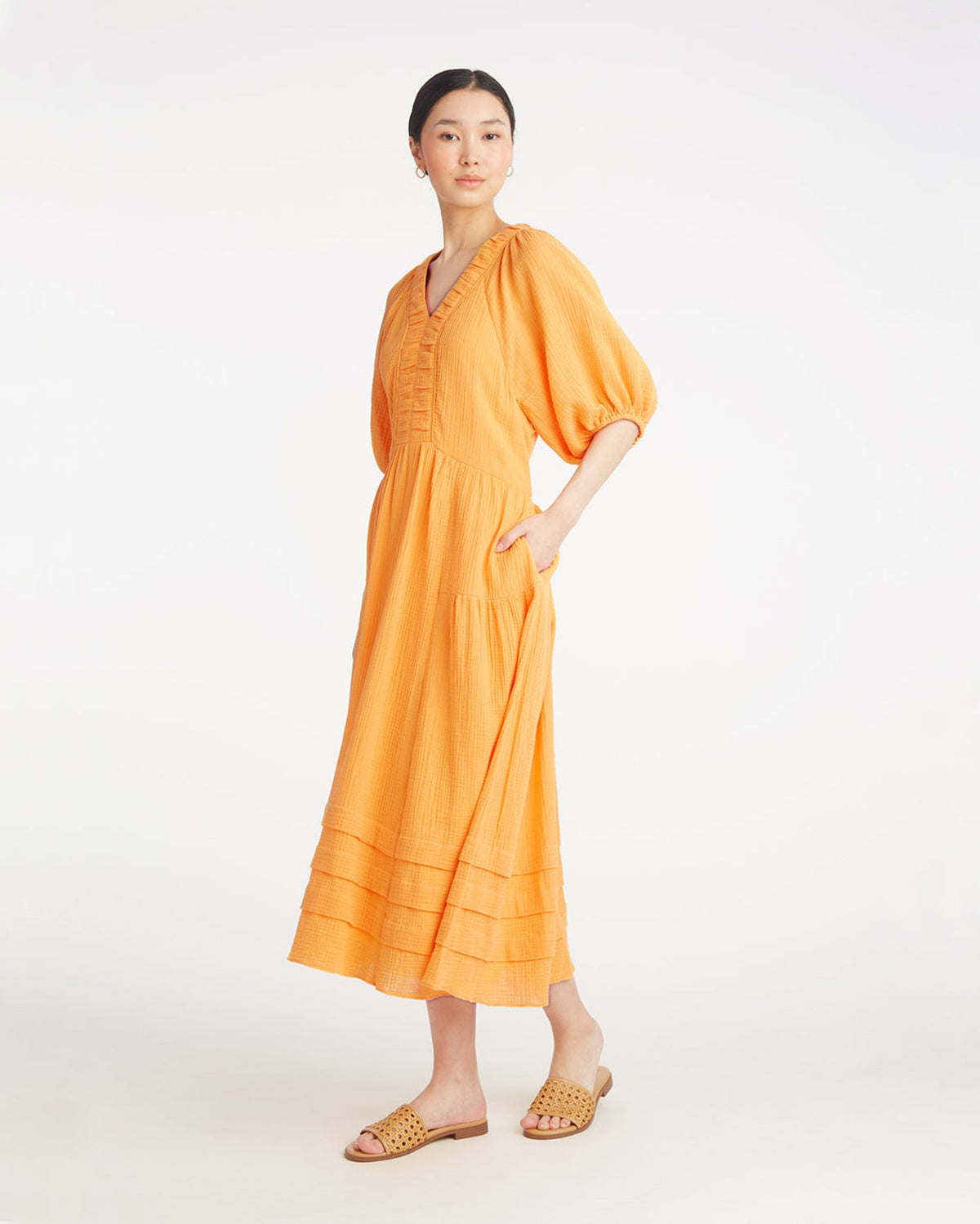 Chloe V-Neck Midi Dress in Crinkle Cotton | Draper James Popular