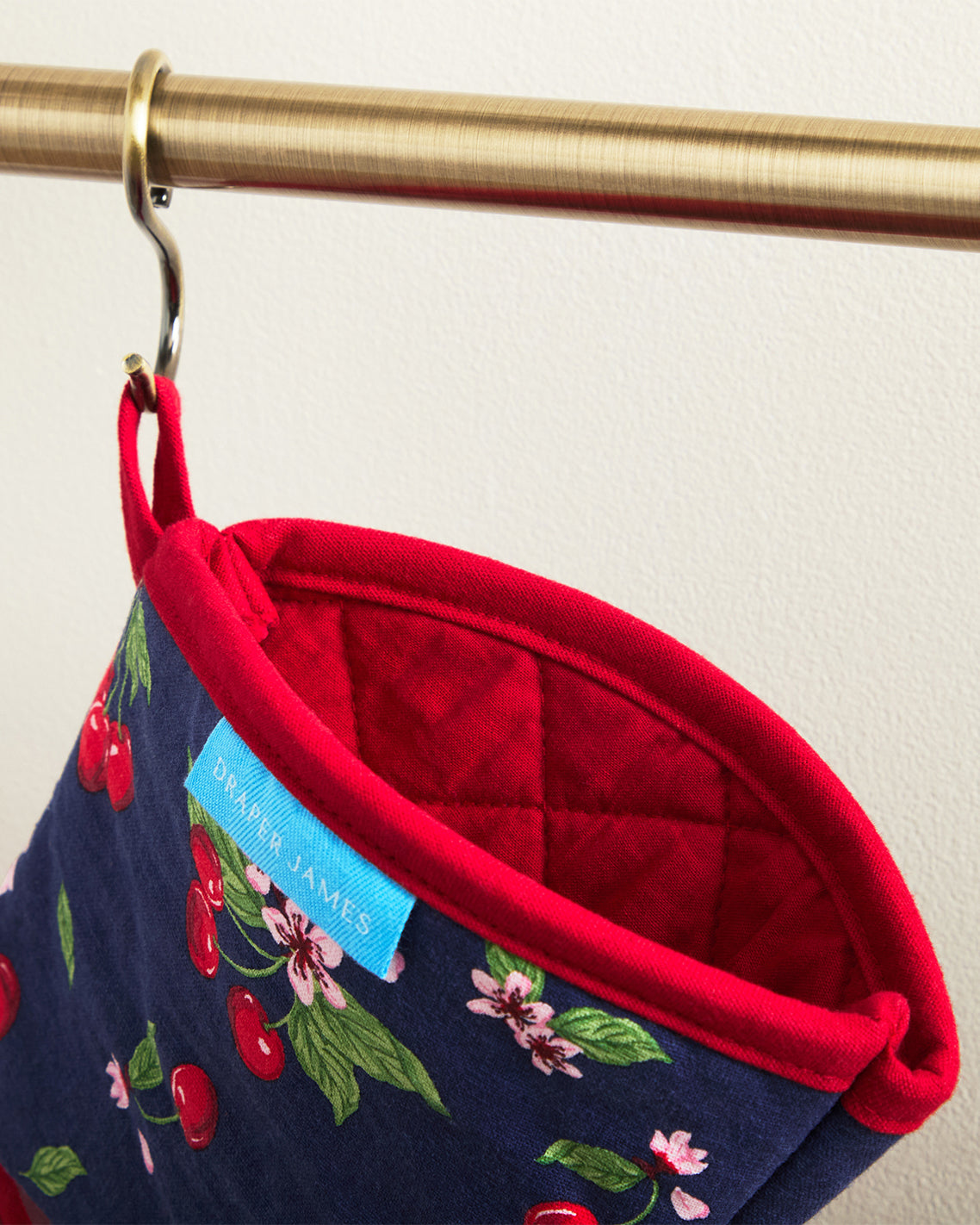 Cherry Blossom Silicone Oven Mitt Set | Draper James Special Offer