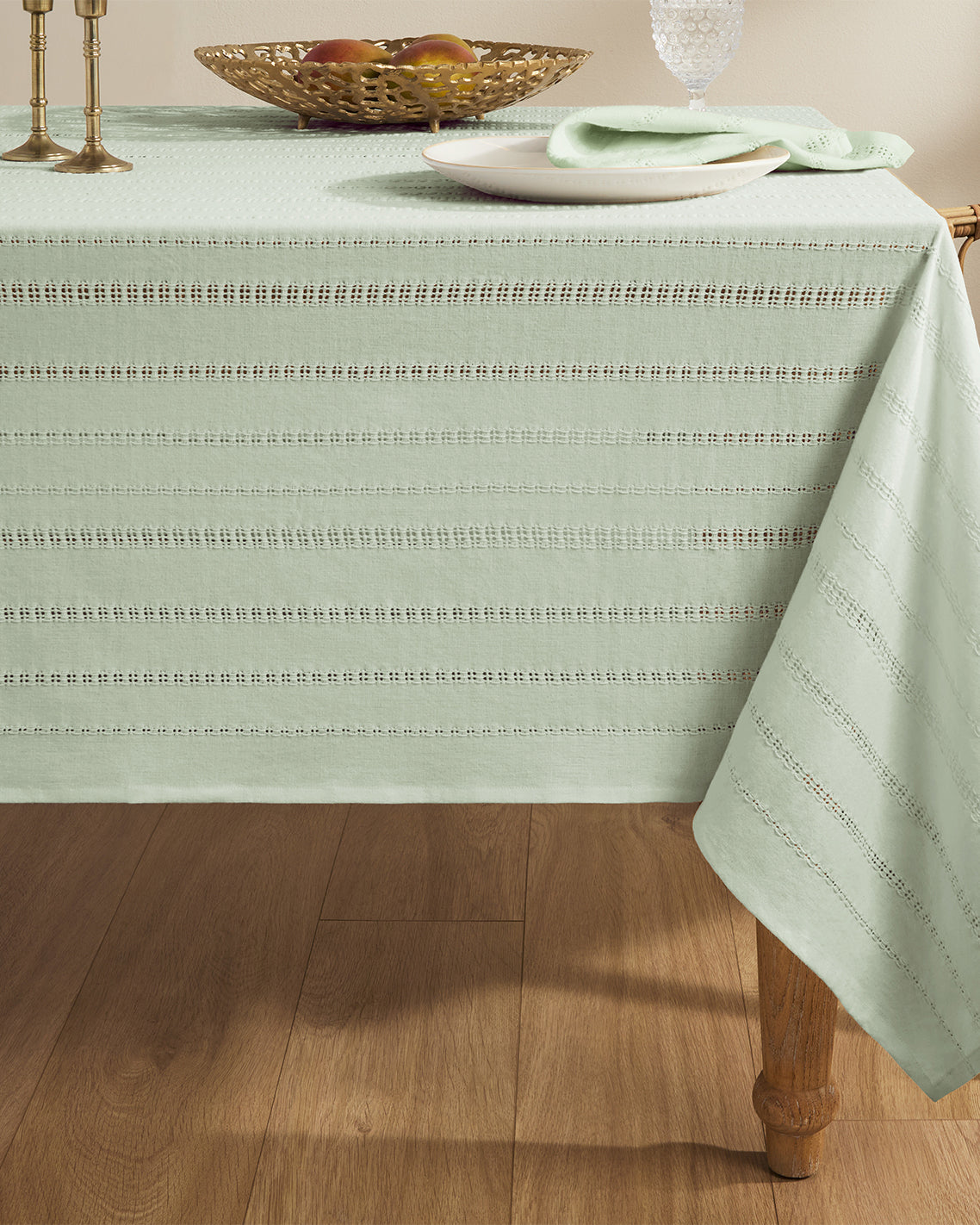 Woven Tablecloth in Sage Green 60x84 | Draper James Quality