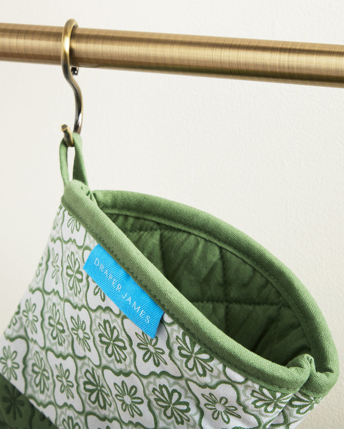 Geometric Floral Silicone Oven Mitt Set in Seafoam | Draper James Best Price