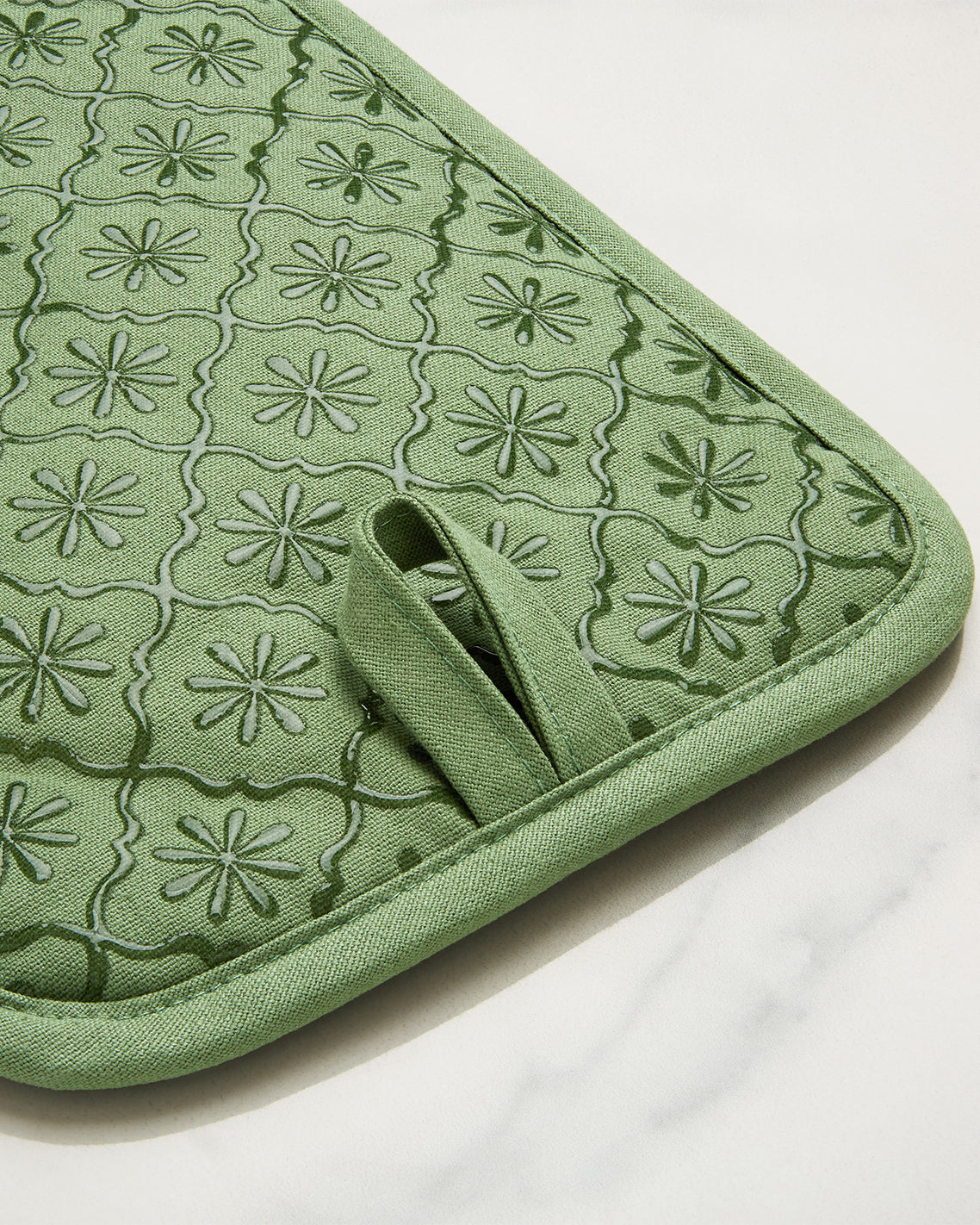 Geometric Floral Pot Holder Set in Seafoam | Draper James Featured