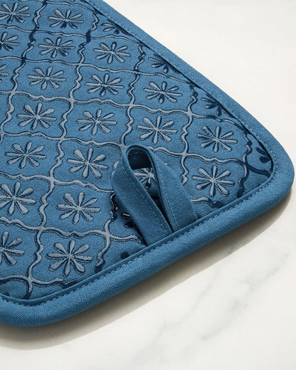 Geometric Floral Pot Holder Set in Blue | Draper James Trusted
