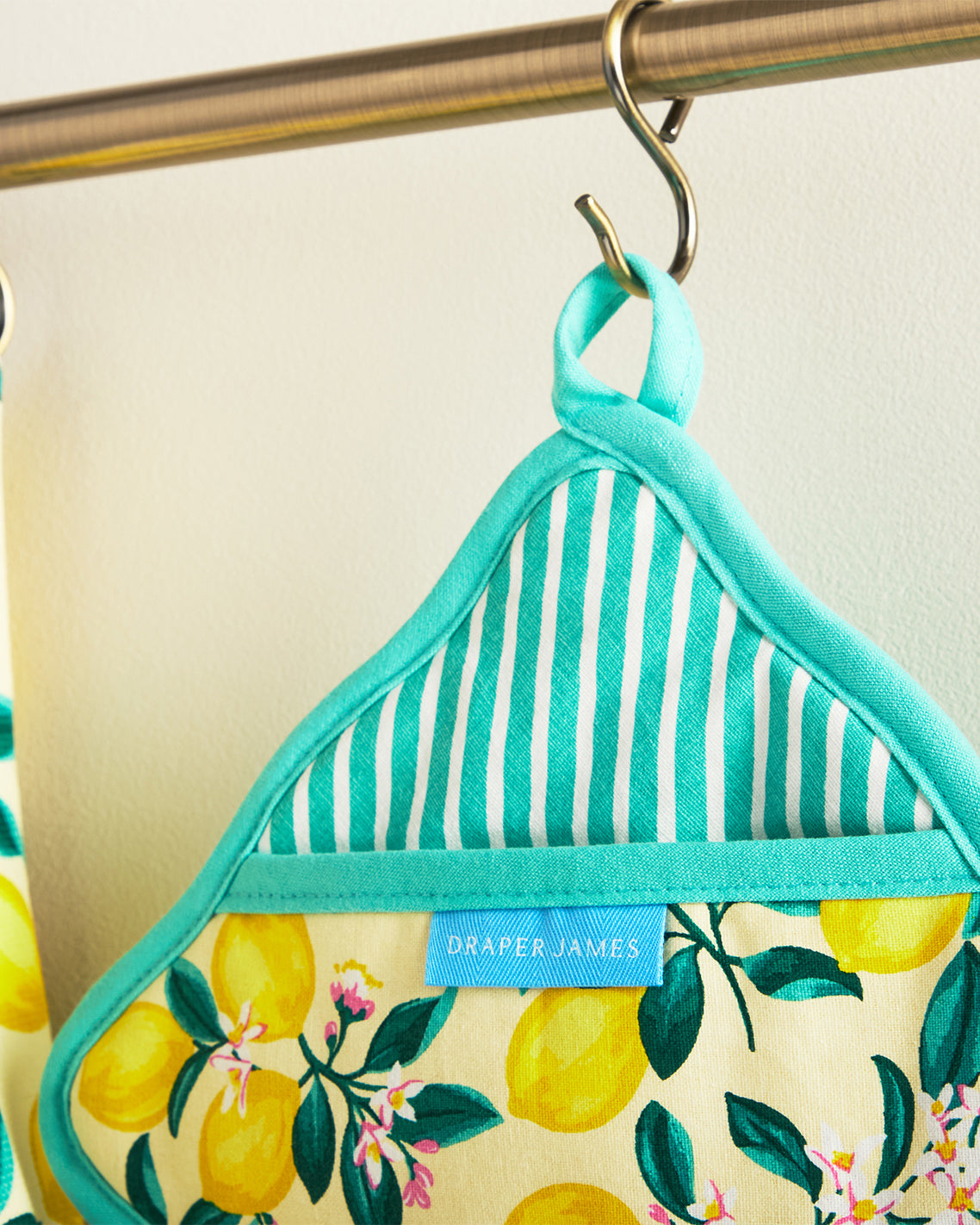 Lemon Blossom Pot Holder Set | Draper James Signature