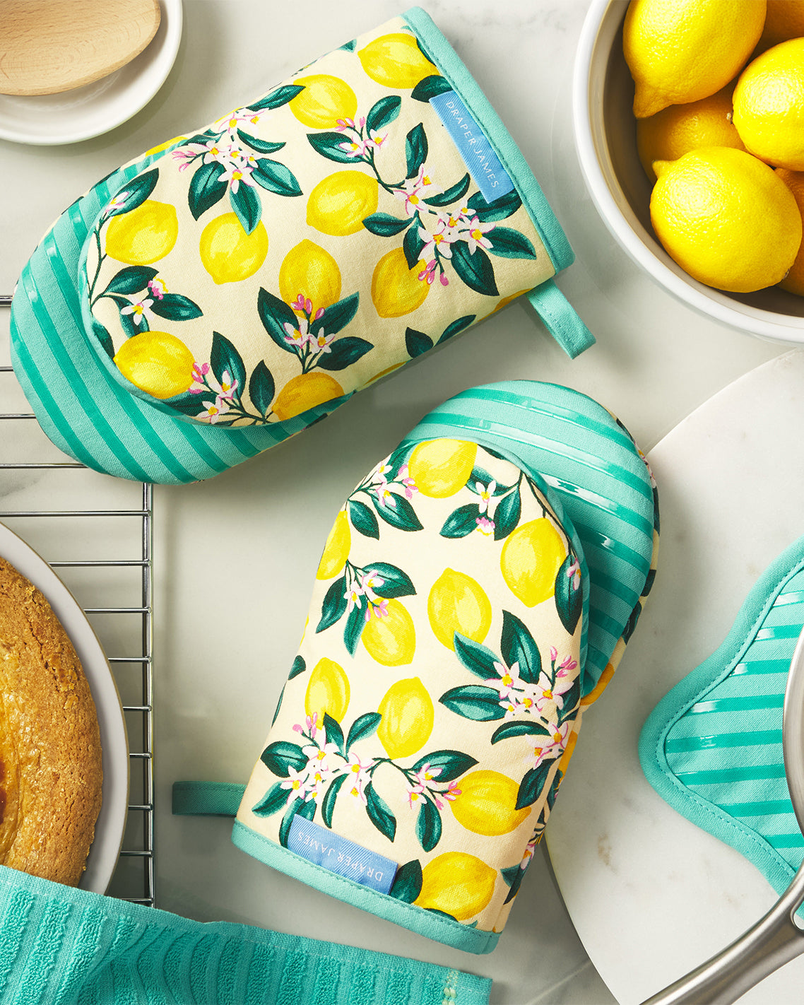 Lemon Blossom Silicone Mini Mitt Set | Draper James New