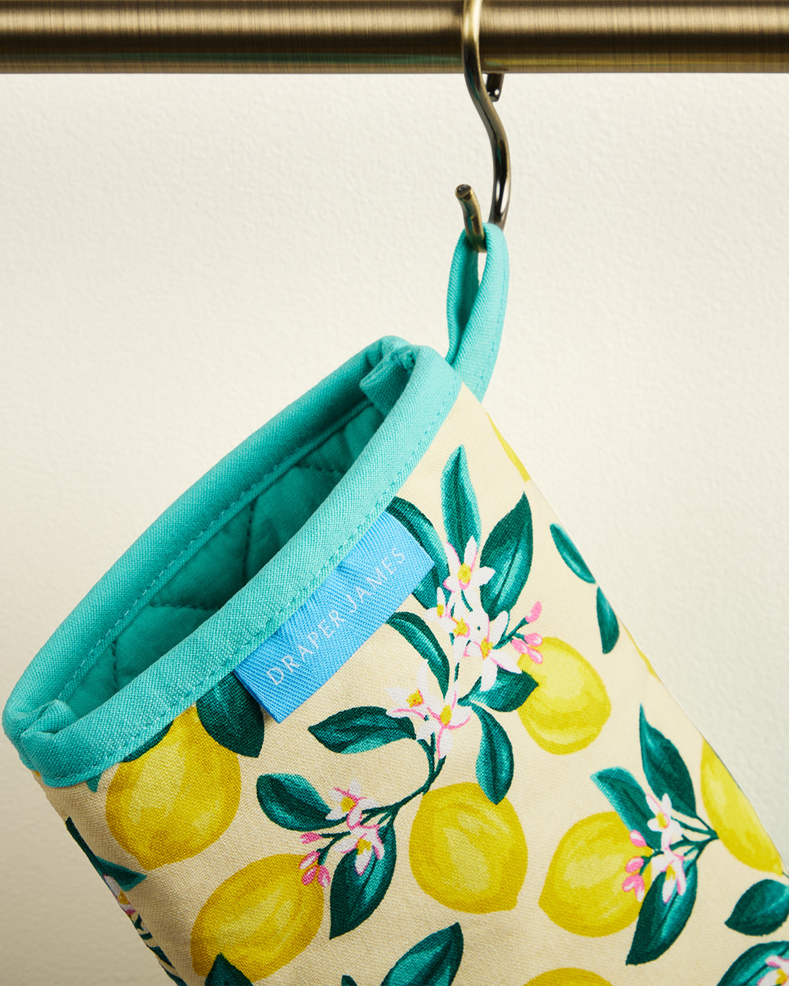 Lemon Blossom Silicone Mini Mitt Set | Draper James New