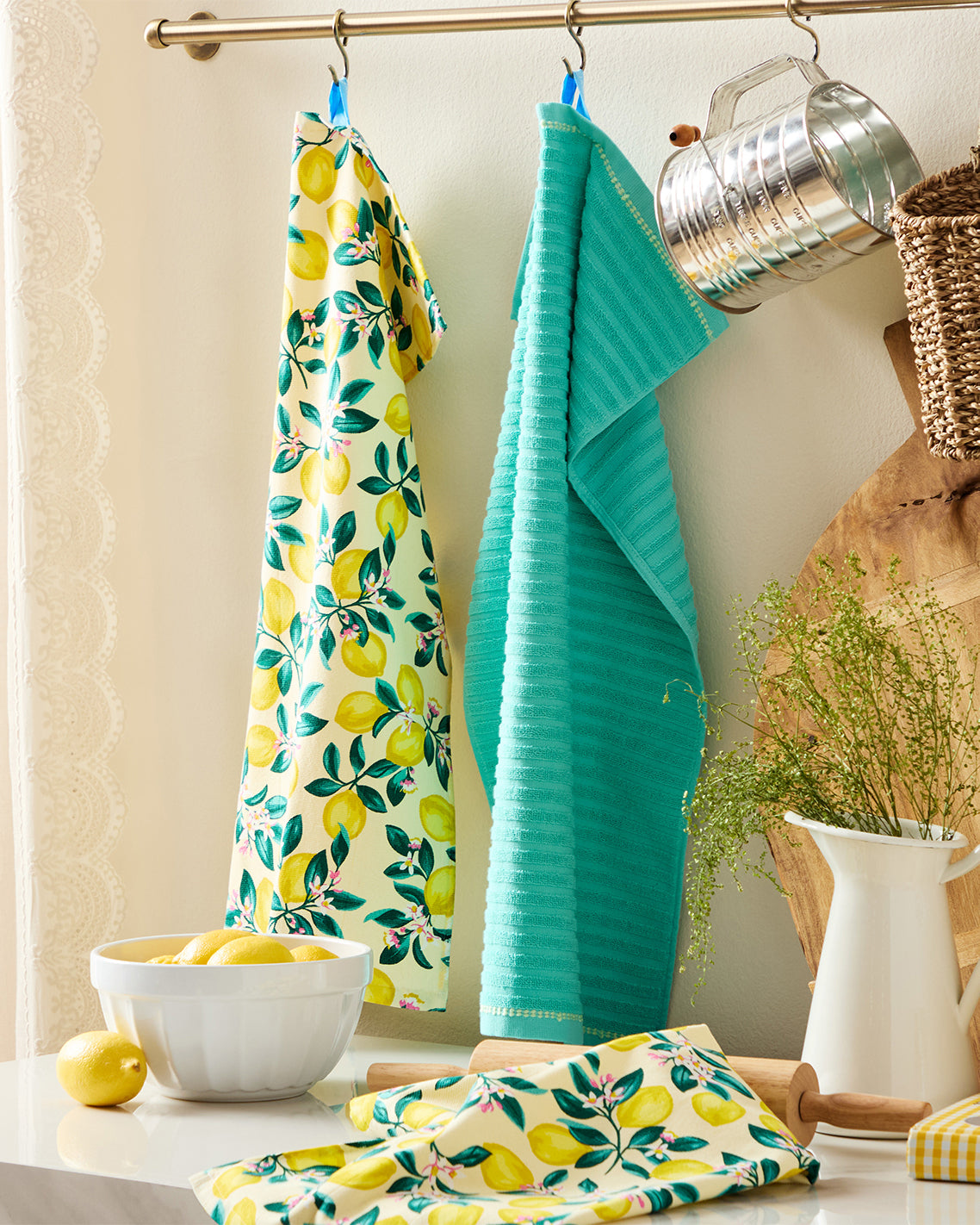 Lemon Blossom Kitchen Towel Set | Draper James Best Seller