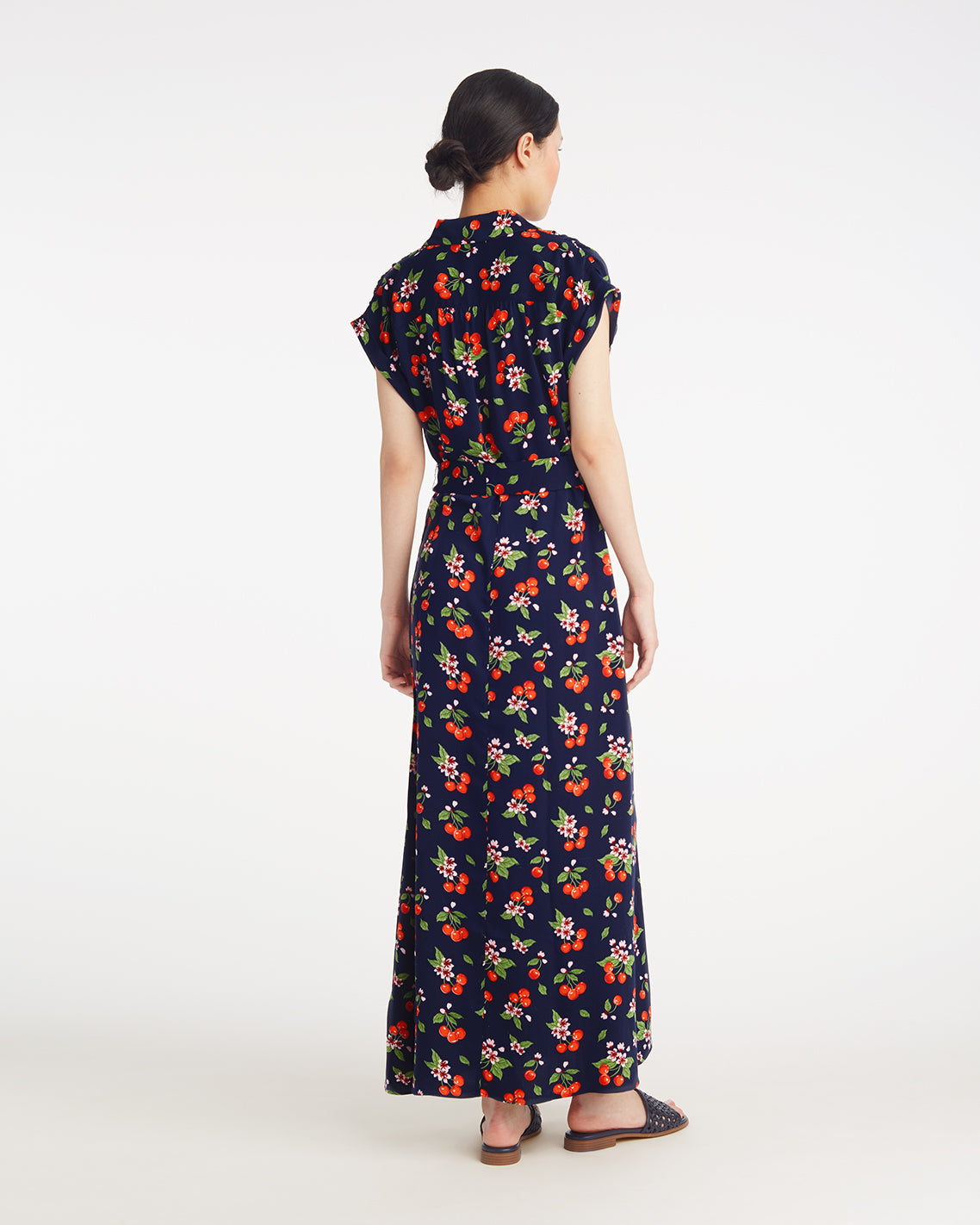 Devin V-Neck Midi Dress in Cherry Blossom | Draper James Premium